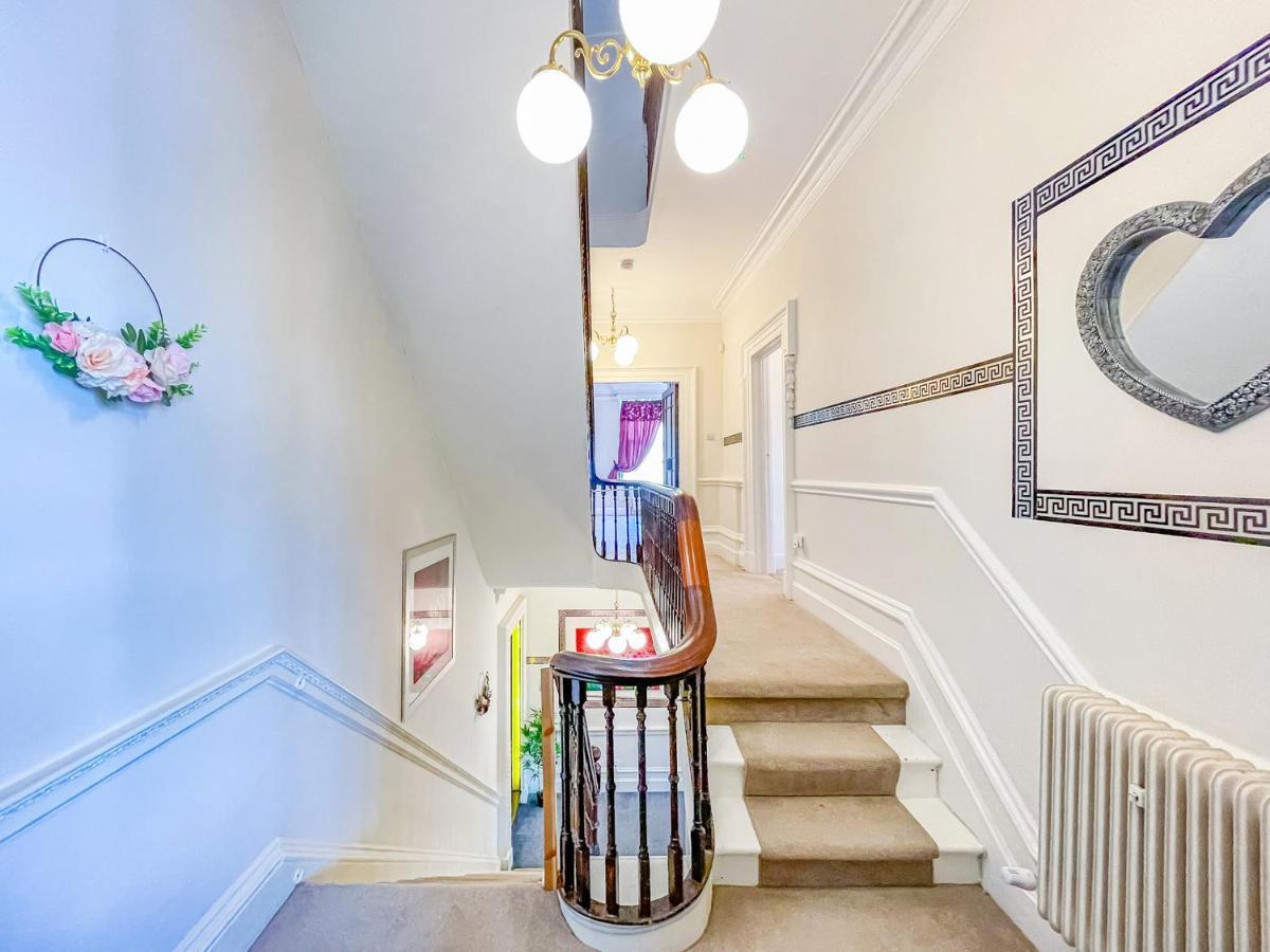 *Rd9Bc* For Your Most Relaxed & Cosy Stay + Free Parking + Free Fast Wifi * Leeds  Kültér fotó